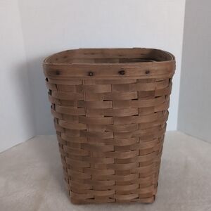 Longaberger 1986 Vintage Medium Waste Basket, 12"x9.5"x9.5"